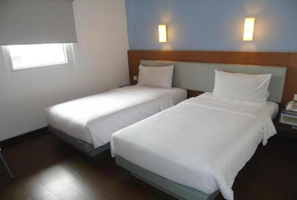 Amaris Hotel La Codefin Kemang Giacarta Esterno foto